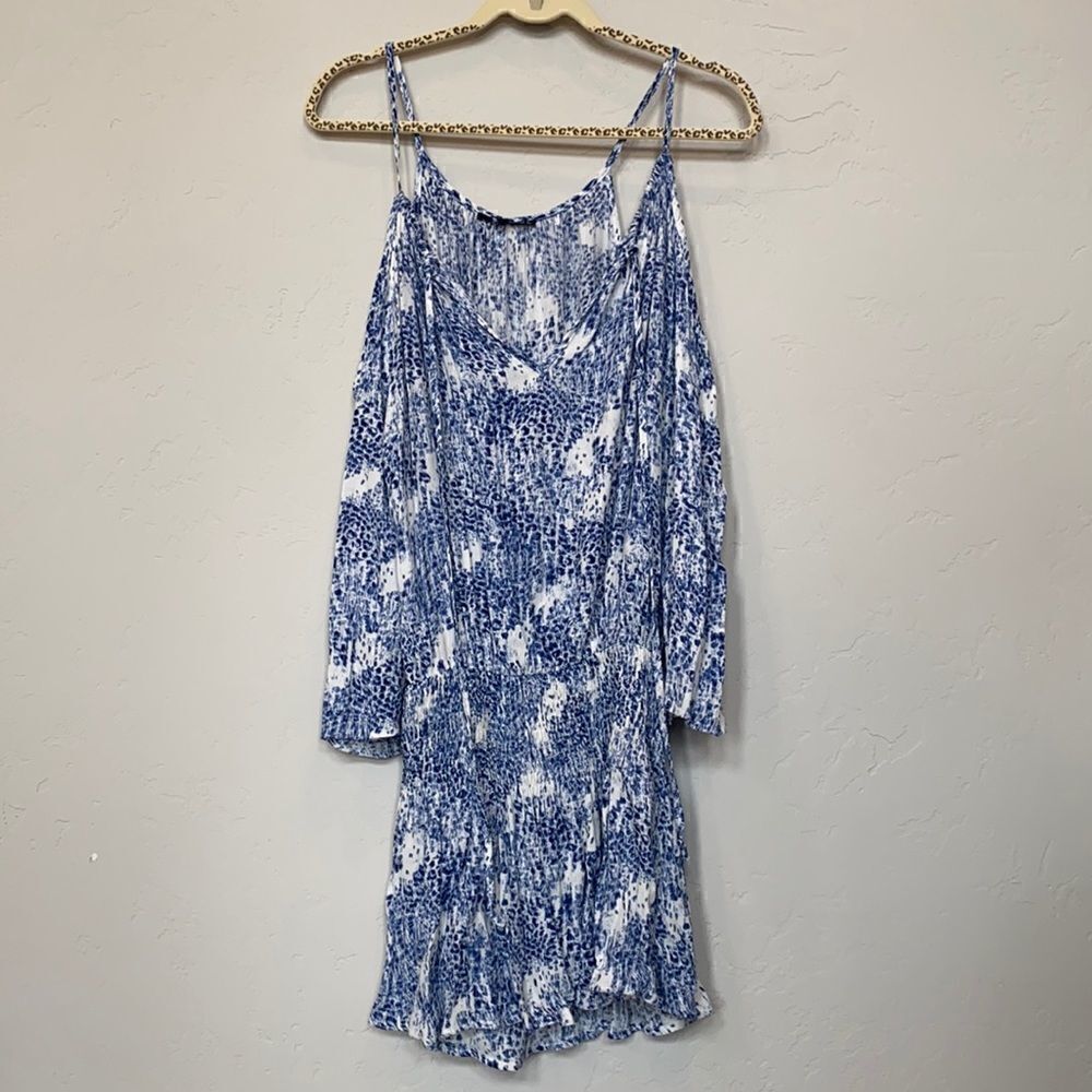 Lulus SwimâCoverupâ
orâ
Dress